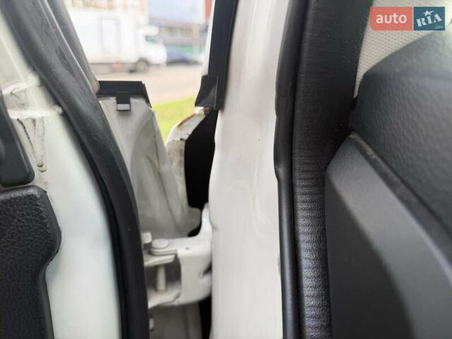 Білий Субару ХВ, об'ємом двигуна 1.6 л та пробігом 174 тис. км за 9500 $, фото 44 на Automoto.ua