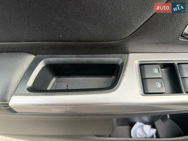 Білий Субару ХВ, об'ємом двигуна 1.6 л та пробігом 174 тис. км за 9500 $, фото 42 на Automoto.ua