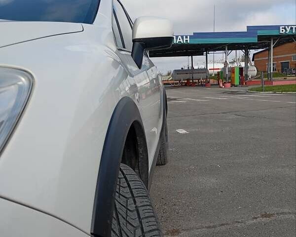 Белый Субару ХВ, объемом двигателя 2 л и пробегом 72 тыс. км за 14500 $, фото 1 на Automoto.ua