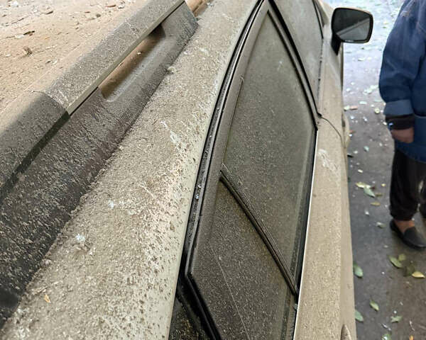 Білий Субару ХВ, об'ємом двигуна 2 л та пробігом 75 тис. км за 12500 $, фото 6 на Automoto.ua
