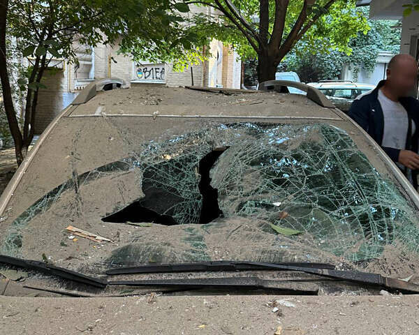 Білий Субару ХВ, об'ємом двигуна 2 л та пробігом 75 тис. км за 12500 $, фото 9 на Automoto.ua