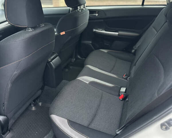 Белый Субару ХВ, объемом двигателя 2 л и пробегом 77 тыс. км за 15500 $, фото 5 на Automoto.ua