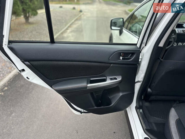 Белый Субару ХВ, объемом двигателя 2 л и пробегом 77 тыс. км за 15500 $, фото 6 на Automoto.ua