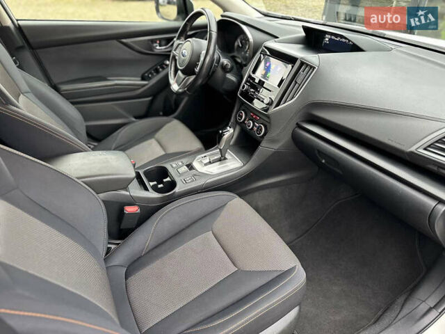 Білий Субару ХВ, об'ємом двигуна 2 л та пробігом 134 тис. км за 16500 $, фото 17 на Automoto.ua