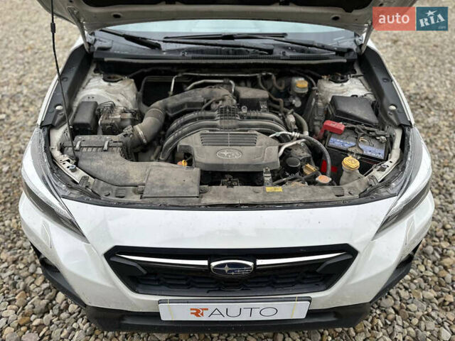 Білий Субару ХВ, об'ємом двигуна 2 л та пробігом 134 тис. км за 16500 $, фото 9 на Automoto.ua