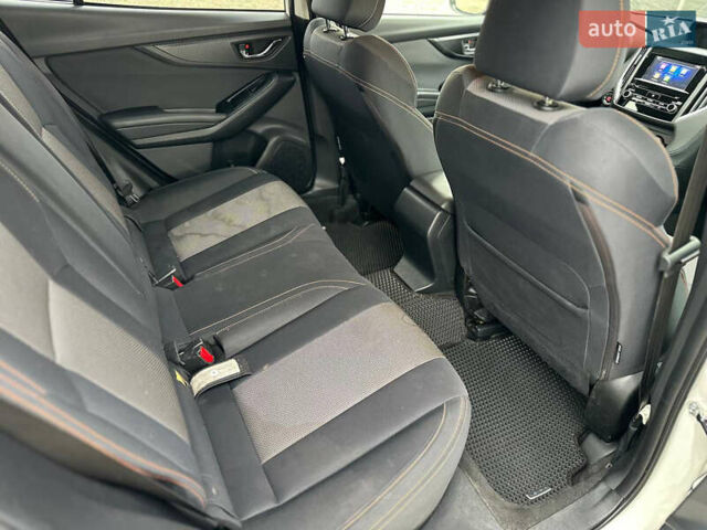 Білий Субару ХВ, об'ємом двигуна 2 л та пробігом 134 тис. км за 16500 $, фото 16 на Automoto.ua