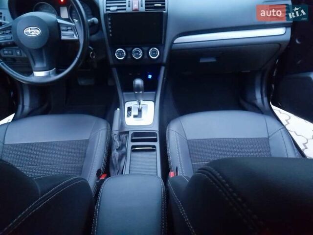 Черный Субару ХВ, объемом двигателя 2 л и пробегом 184 тыс. км за 10000 $, фото 21 на Automoto.ua