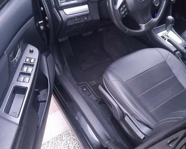 Черный Субару ХВ, объемом двигателя 2 л и пробегом 184 тыс. км за 10000 $, фото 9 на Automoto.ua