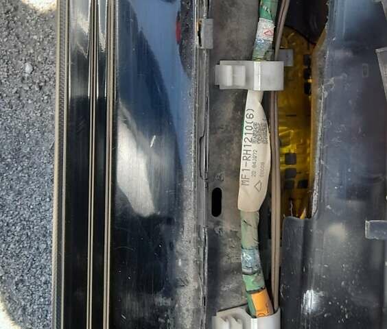 Черный Субару ХВ, объемом двигателя 2 л и пробегом 184 тыс. км за 10000 $, фото 27 на Automoto.ua