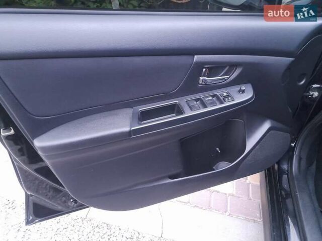 Черный Субару ХВ, объемом двигателя 2 л и пробегом 184 тыс. км за 10000 $, фото 10 на Automoto.ua