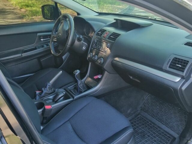 Черный Субару ХВ, объемом двигателя 1.6 л и пробегом 212 тыс. км за 10000 $, фото 3 на Automoto.ua