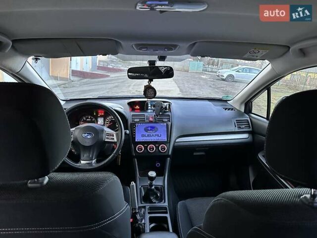 Черный Субару ХВ, объемом двигателя 2 л и пробегом 131 тыс. км за 10500 $, фото 7 на Automoto.ua