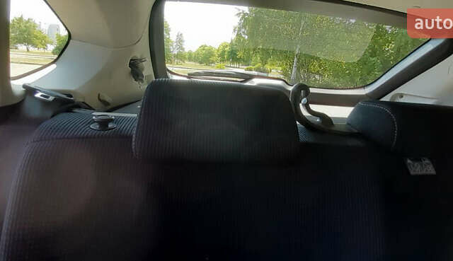 Червоний Субару ХВ, об'ємом двигуна 2 л та пробігом 223 тис. км за 8500 $, фото 15 на Automoto.ua