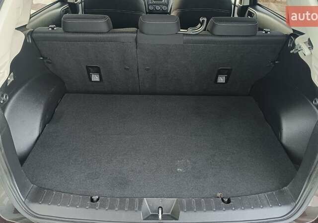 Червоний Субару ХВ, об'ємом двигуна 1.6 л та пробігом 190 тис. км за 10246 $, фото 9 на Automoto.ua