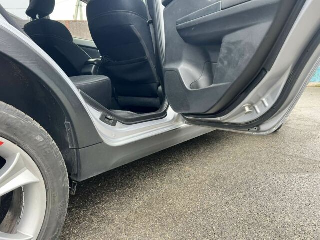 Сірий Субару ХВ, об'ємом двигуна 2 л та пробігом 287 тис. км за 11122 $, фото 3 на Automoto.ua