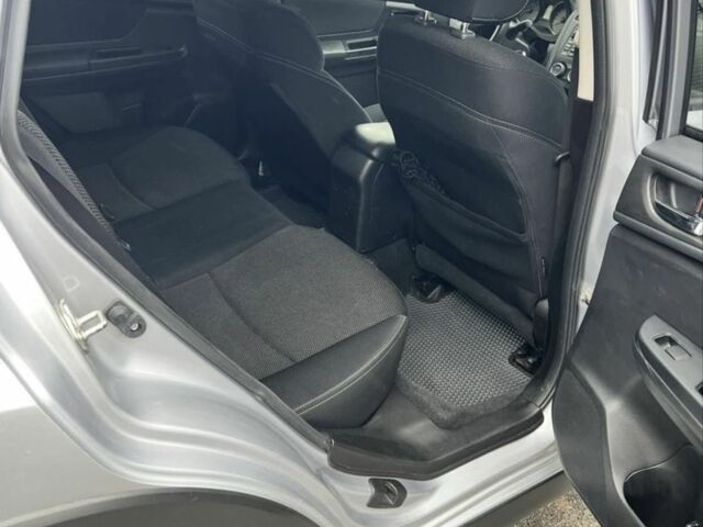 Серый Субару ХВ, объемом двигателя 2 л и пробегом 287 тыс. км за 11000 $, фото 5 на Automoto.ua