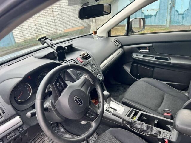 Сірий Субару ХВ, об'ємом двигуна 2 л та пробігом 287 тис. км за 11122 $, фото 5 на Automoto.ua