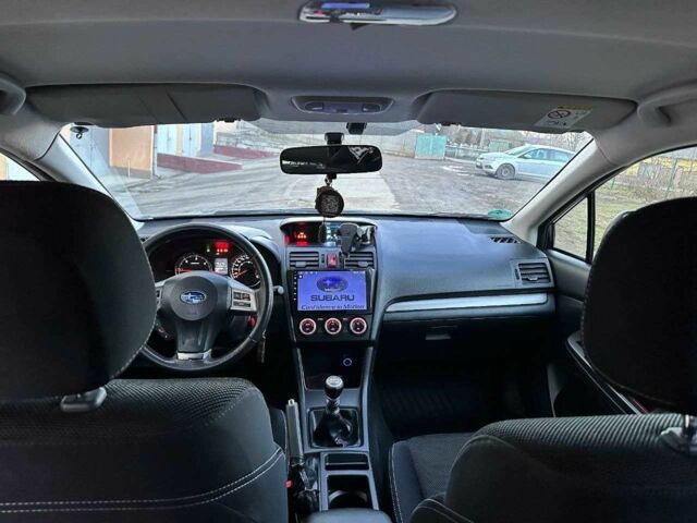 Сірий Субару ХВ, об'ємом двигуна 2 л та пробігом 131 тис. км за 10000 $, фото 5 на Automoto.ua