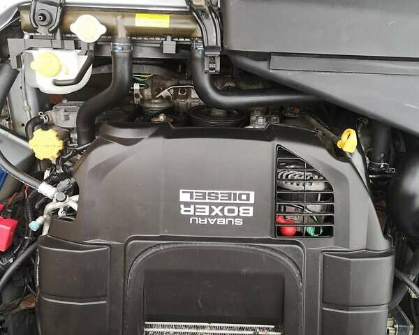 Серый Субару ХВ, объемом двигателя 2 л и пробегом 222 тыс. км за 7900 $, фото 5 на Automoto.ua