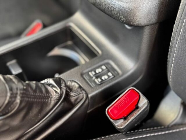 Серый Субару ХВ, объемом двигателя 2 л и пробегом 168 тыс. км за 10500 $, фото 16 на Automoto.ua