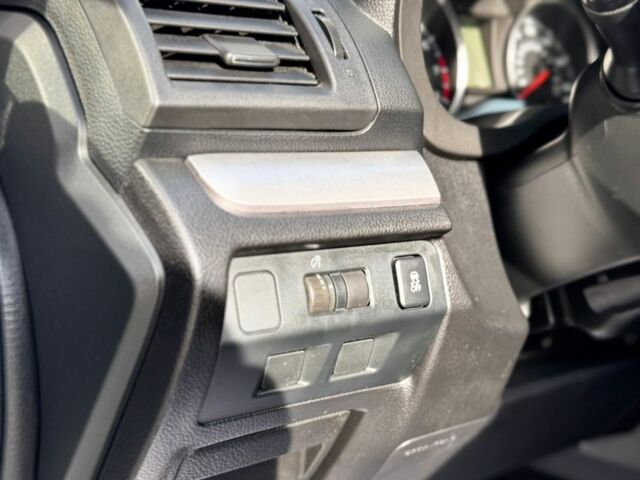 Серый Субару ХВ, объемом двигателя 2 л и пробегом 168 тыс. км за 10500 $, фото 17 на Automoto.ua