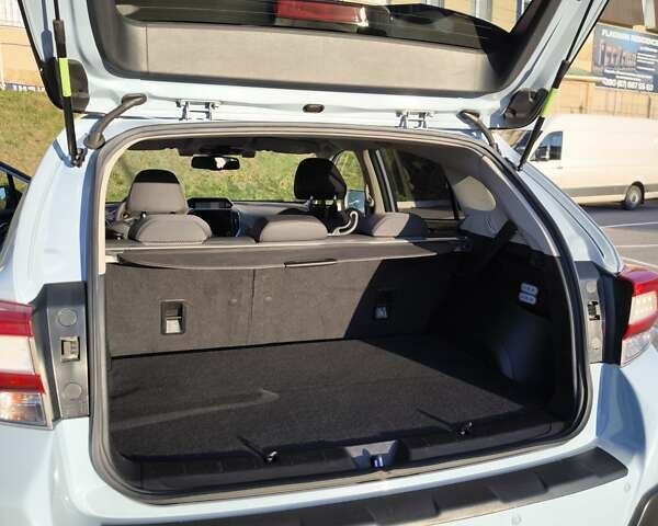 Сірий Субару ХВ, об'ємом двигуна 2 л та пробігом 109 тис. км за 17999 $, фото 9 на Automoto.ua