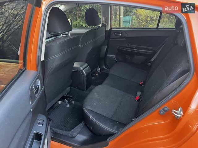 Помаранчевий Субару ХВ, об'ємом двигуна 2 л та пробігом 179 тис. км за 10000 $, фото 7 на Automoto.ua