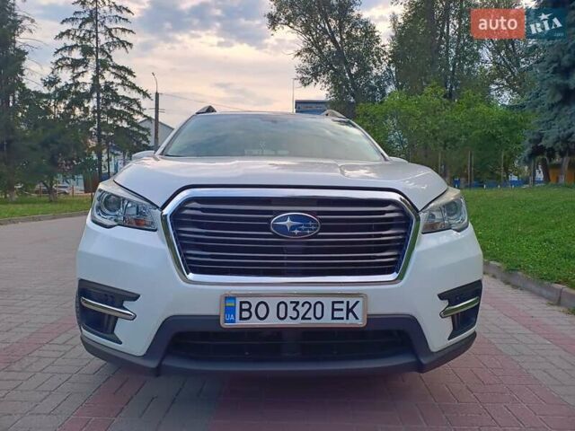 Белый Субару Ascent, объемом двигателя 2.39 л и пробегом 92 тыс. км за 20800 $, фото 2 на Automoto.ua