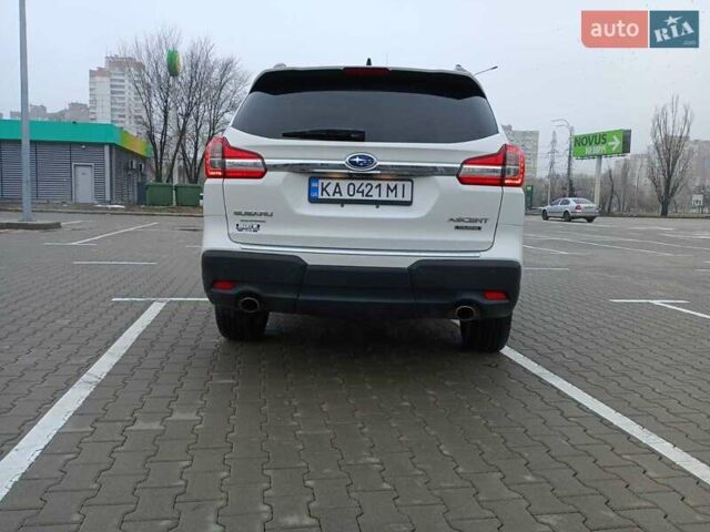 Білий Субару Ascent, об'ємом двигуна 2.39 л та пробігом 99 тис. км за 26500 $, фото 5 на Automoto.ua
