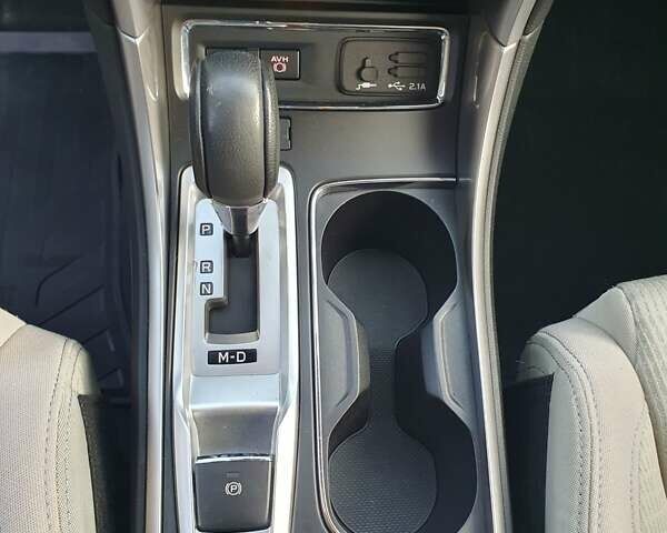 Білий Субару Ascent, об'ємом двигуна 2.4 л та пробігом 94 тис. км за 19599 $, фото 74 на Automoto.ua