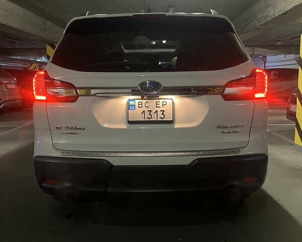 Белый Субару Ascent, объемом двигателя 2.39 л и пробегом 90 тыс. км за 24200 $, фото 10 на Automoto.ua