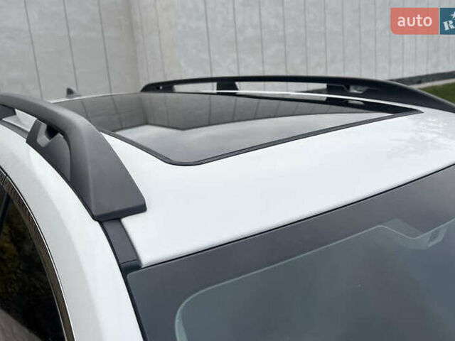 Білий Субару Ascent, об'ємом двигуна 2.38 л та пробігом 46 тис. км за 23700 $, фото 6 на Automoto.ua