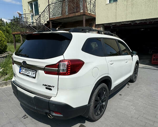 Белый Субару Ascent, объемом двигателя 2.4 л и пробегом 64 тыс. км за 25900 $, фото 1 на Automoto.ua