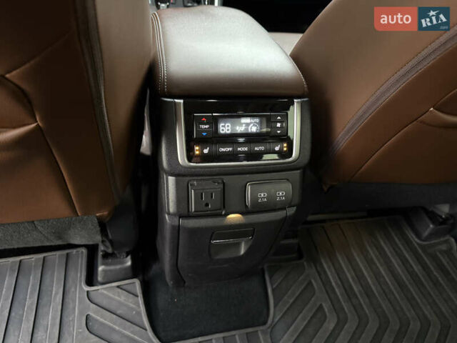 Коричневый Субару Ascent, объемом двигателя 2.4 л и пробегом 130 тыс. км за 25000 $, фото 25 на Automoto.ua