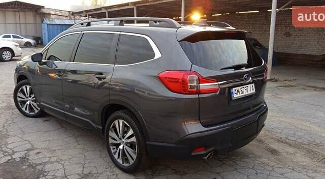 Сірий Субару Ascent, об'ємом двигуна 2.39 л та пробігом 125 тис. км за 17000 $, фото 4 на Automoto.ua