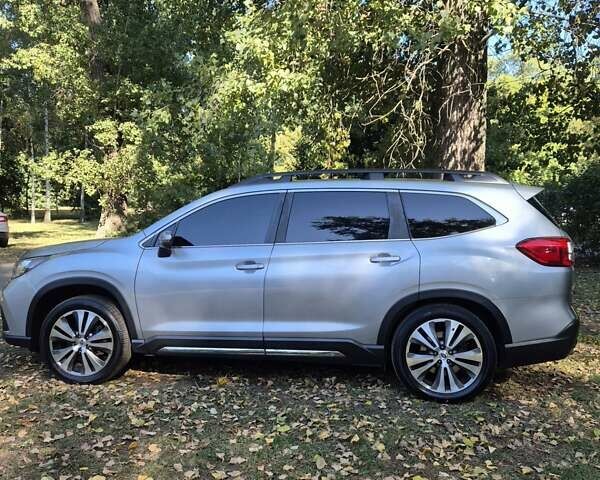 Серый Субару Ascent, объемом двигателя 2.4 л и пробегом 85 тыс. км за 22800 $, фото 1 на Automoto.ua