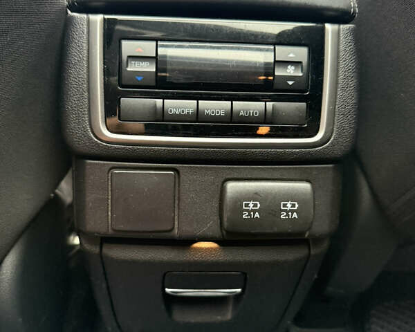 Серый Субару Ascent, объемом двигателя 2.39 л и пробегом 130 тыс. км за 16500 $, фото 82 на Automoto.ua