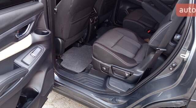 Сірий Субару Ascent, об'ємом двигуна 2.39 л та пробігом 125 тис. км за 17000 $, фото 22 на Automoto.ua