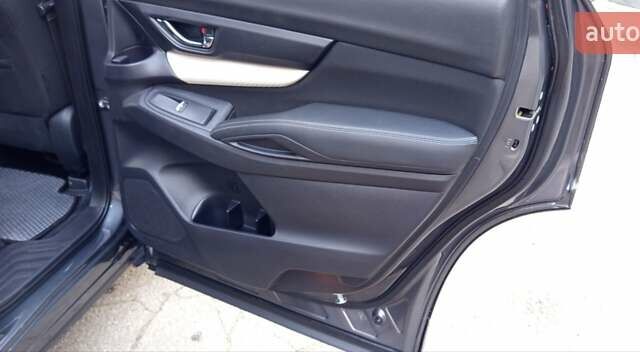 Сірий Субару Ascent, об'ємом двигуна 2.39 л та пробігом 125 тис. км за 17000 $, фото 36 на Automoto.ua