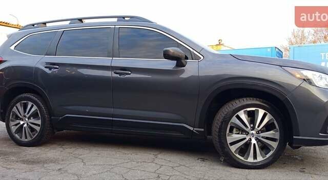 Сірий Субару Ascent, об'ємом двигуна 2.39 л та пробігом 125 тис. км за 17000 $, фото 9 на Automoto.ua