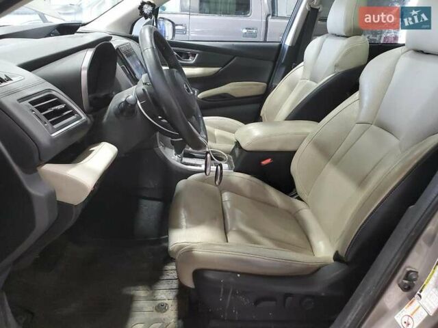 Серый Субару Ascent, объемом двигателя 2.4 л и пробегом 150 тыс. км за 3000 $, фото 6 на Automoto.ua