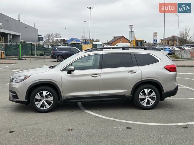 Серый Субару Ascent, объемом двигателя 2.4 л и пробегом 43 тыс. км за 21500 $, фото 2 на Automoto.ua