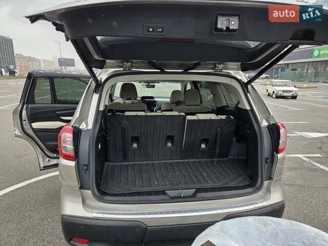 Серый Субару Ascent, объемом двигателя 2.4 л и пробегом 43 тыс. км за 21500 $, фото 13 на Automoto.ua