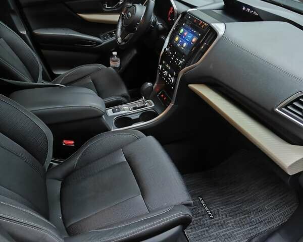 Сірий Субару Ascent, об'ємом двигуна 2.4 л та пробігом 140 тис. км за 18700 $, фото 6 на Automoto.ua