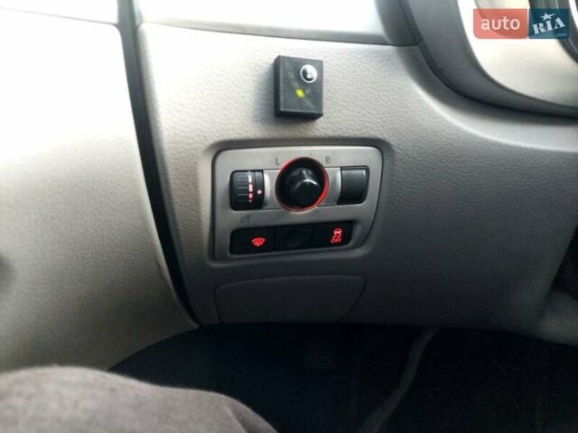 Серый Субару B9 Tribeca, объемом двигателя 3 л и пробегом 239 тыс. км за 4350 $, фото 41 на Automoto.ua