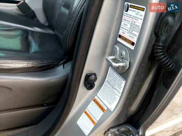 Серый Субару B9 Tribeca, объемом двигателя 3 л и пробегом 239 тыс. км за 4350 $, фото 30 на Automoto.ua