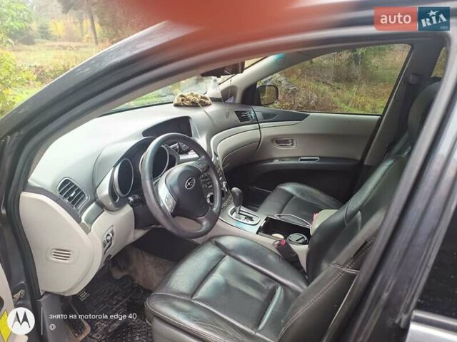 Серый Субару B9 Tribeca, объемом двигателя 3 л и пробегом 240 тыс. км за 6700 $, фото 2 на Automoto.ua