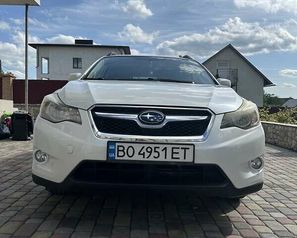 Белый Субару Crosstrek, объемом двигателя 2 л и пробегом 198 тыс. км за 10100 $, фото 2 на Automoto.ua