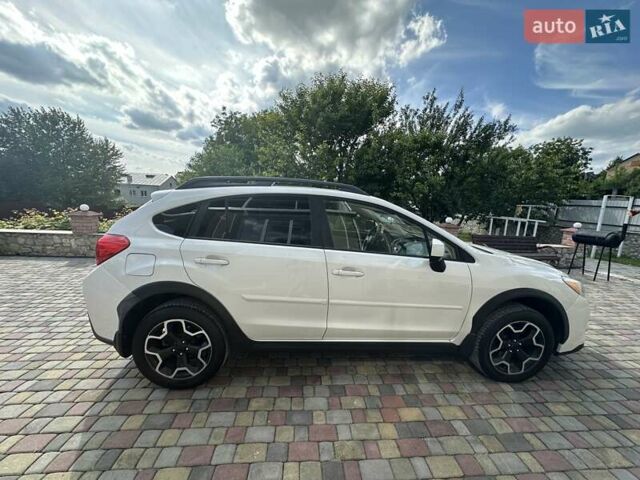 Белый Субару Crosstrek, объемом двигателя 2 л и пробегом 198 тыс. км за 10100 $, фото 3 на Automoto.ua