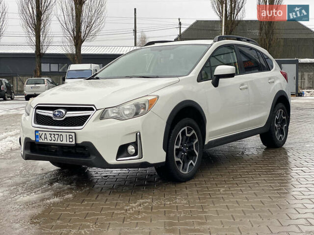 Белый Субару Crosstrek, объемом двигателя 2 л и пробегом 191 тыс. км за 11800 $, фото 3 на Automoto.ua